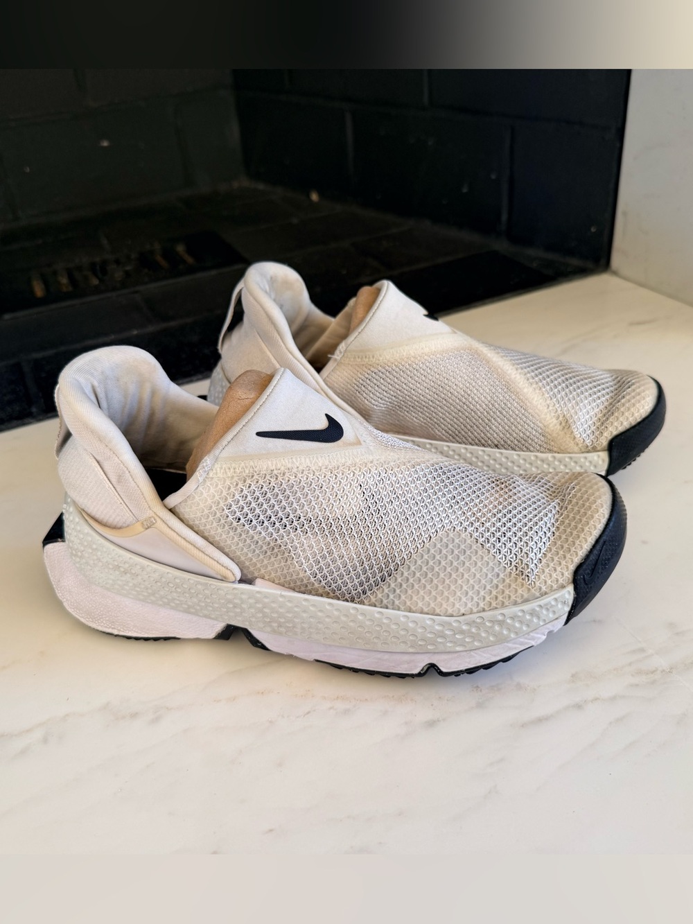 Nike Go FlyEase Women’s slip-on sneakers Mesh Hands Free slip on Shoes Size 6.5
